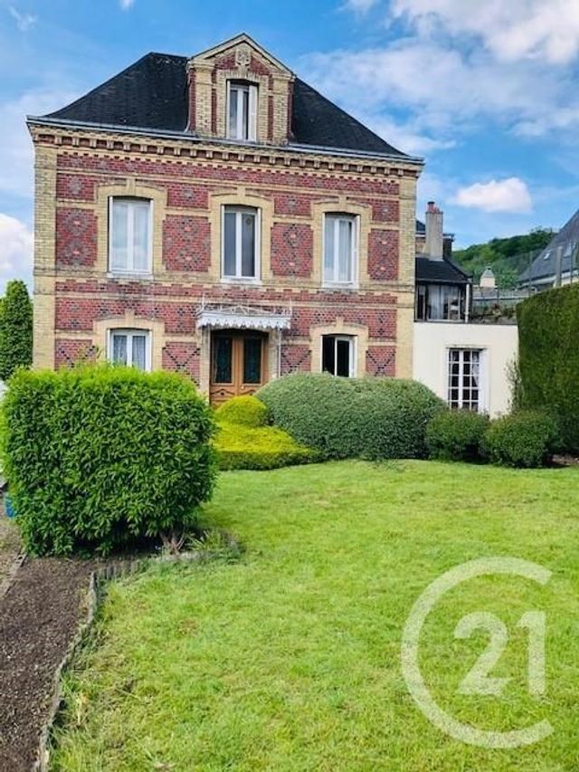 Afficher la photo en grand Maison à vendre - 5 pièces - 114,94 m2 - LILLEBONNE - 76 - HAUTE-NORMANDIE