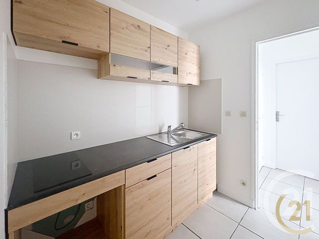 Maison &agrave; louer - 3 pi&egrave;ces - 49 m2 - Bolbec - 76 - HAUTE-NORMANDIE