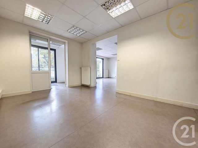 Maison à vendre - 4 pièces - 160,38 m2 - Lillebonne - 76 - HAUTE-NORMANDIE