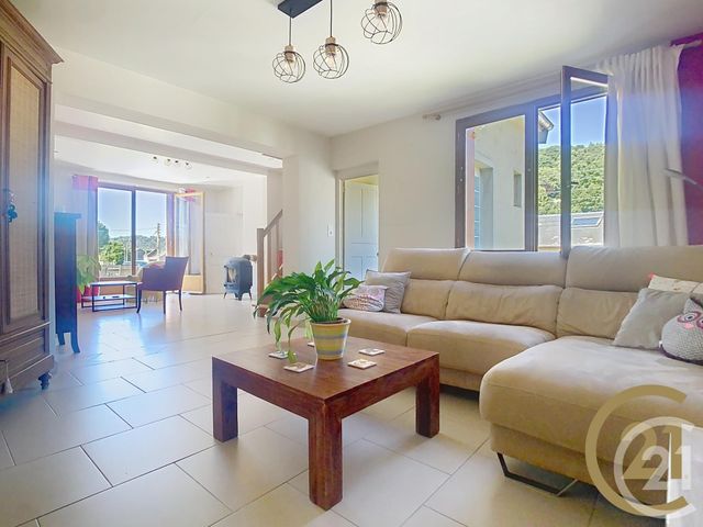 Afficher la photo en grand Maison à vendre - 6 pièces - 165,13 m2 - Lillebonne - 76 - HAUTE-NORMANDIE