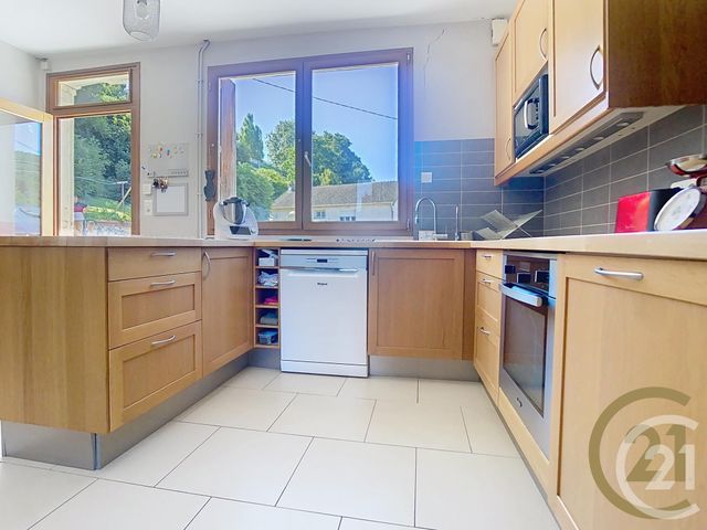 Afficher la photo en grand Maison à vendre - 6 pièces - 165,13 m2 - Lillebonne - 76 - HAUTE-NORMANDIE