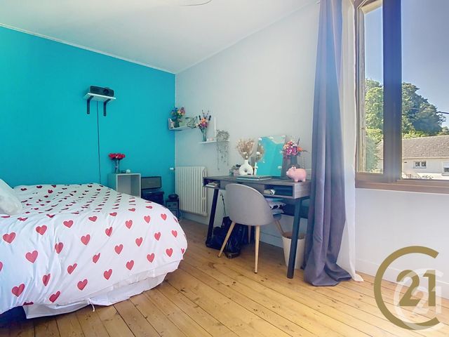 Afficher la photo en grand Maison à vendre - 6 pièces - 165,13 m2 - Lillebonne - 76 - HAUTE-NORMANDIE