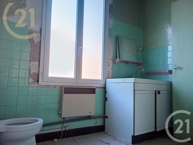 Immeuble à vendre - 78,95 m2 - Lillebonne - 76 - HAUTE-NORMANDIE