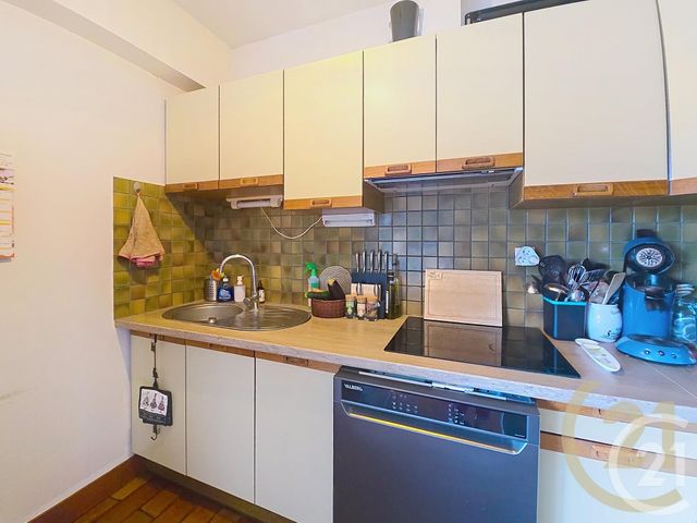 Appartement F2 à vendre - 3 pièces - 70,76 m2 - Lillebonne - 76 - HAUTE-NORMANDIE