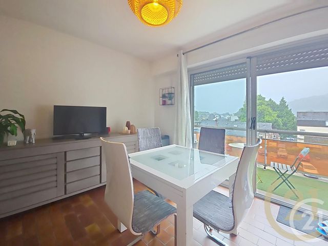 Appartement F2 à vendre - 3 pièces - 70,76 m2 - Lillebonne - 76 - HAUTE-NORMANDIE