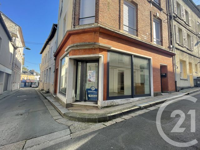 Appartement à louer - 2 pièces - 44 m2 - Lillebonne - 76 - HAUTE-NORMANDIE
