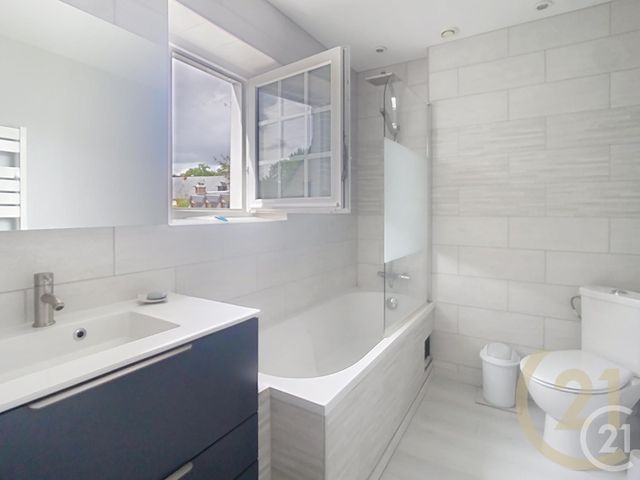 Afficher la photo en grand Maison à vendre - 5 pièces - 151,88 m2 - St Gilles De Cretot - 76 - HAUTE-NORMANDIE