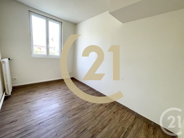 Appartement à louer - 3 pièces - 63 m2 - St Arnoult - 76 - HAUTE-NORMANDIE