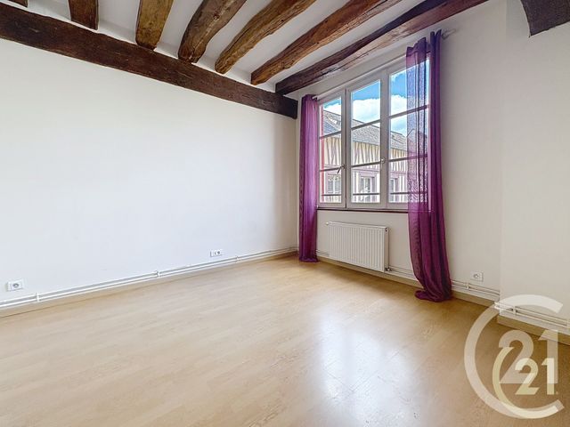 Afficher la photo en grand Appartement F5 à louer - 4 pièces - 108 m2 - Caudebec En Caux - 76 - HAUTE-NORMANDIE