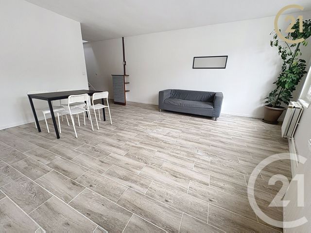 Appartement à louer - 3 pièces - 66,25 m2 - Bolbec - 76 - HAUTE-NORMANDIE