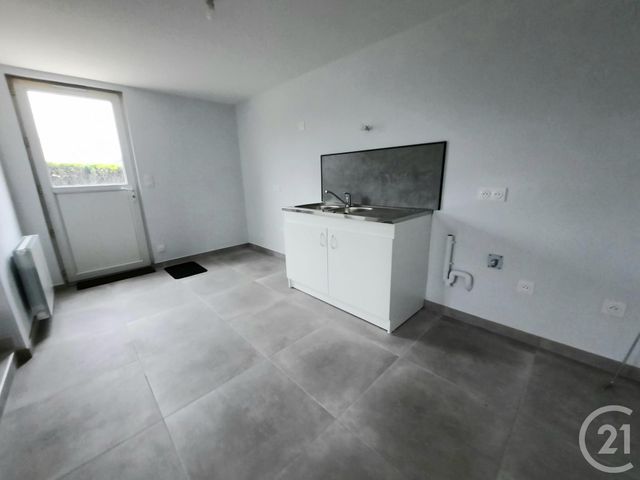 Maison &agrave; louer - 4 pi&egrave;ces - 62,25 m2 - Lillebonne - 76 - HAUTE-NORMANDIE