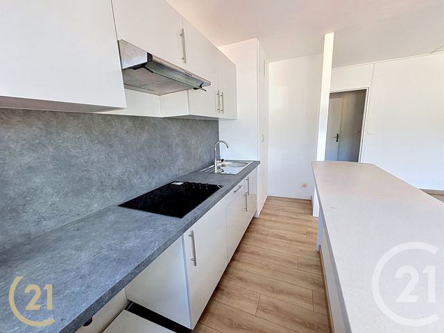 Appartement T2 &agrave; louer - 2 pi&egrave;ces - 42,40 m2 - Lillebonne - 76 - HAUTE-NORMANDIE