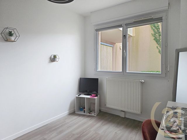 Appartement F3 &agrave; vendre - 3 pi&egrave;ces - 74,60 m2 - Lillebonne - 76 - HAUTE-NORMANDIE