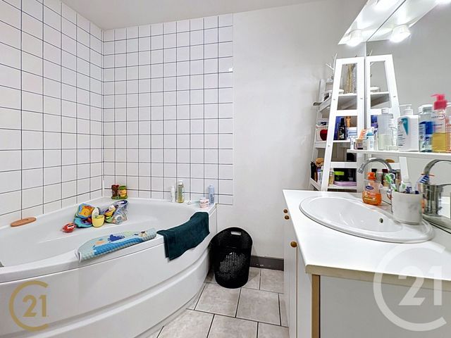 Appartement F3 &agrave; louer - 3 pi&egrave;ces - 67 m2 - Tancarville - 76 - HAUTE-NORMANDIE