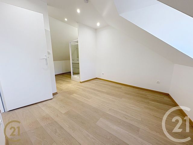 Appartement &agrave; louer - 2 pi&egrave;ces - 25,87 m2 - Lillebonne - 76 - HAUTE-NORMANDIE