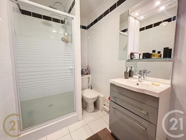 Appartement F2 &agrave; louer - 2 pi&egrave;ces - 39,40 m2 - Lillebonne - 76 - HAUTE-NORMANDIE