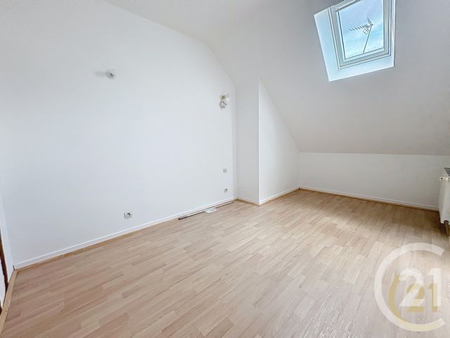 Maison &agrave; louer - 4 pi&egrave;ces - 72 m2 - Pont Audemer - 27 - HAUTE-NORMANDIE