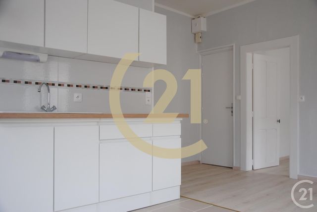 Appartement &agrave; louer - 2 pi&egrave;ces - 34,70 m2 - Lillebonne - 76 - HAUTE-NORMANDIE
