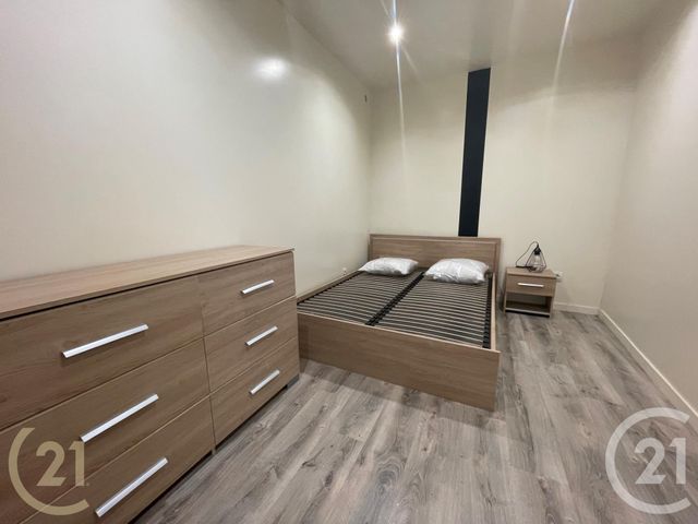 Appartement F1 &agrave; louer - 1 pi&egrave;ce - 37,87 m2 - Lillebonne - 76 - HAUTE-NORMANDIE