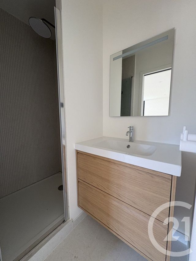 Appartement &agrave; louer - 2 pi&egrave;ces - 46,20 m2 - Rouen - 76 - HAUTE-NORMANDIE