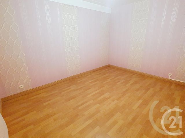 Appartement F3 à vendre - 5 pièces - 70,02 m2 - Bolbec - 76 - HAUTE-NORMANDIE