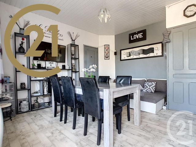Afficher la photo en grand Maison à vendre - 4 pièces - 82 m2 - BOLBEC - 76 - HAUTE-NORMANDIE